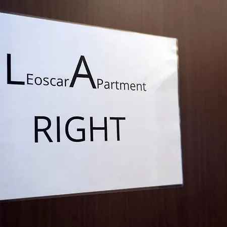Leoscar In Center Self Check-in * CTA
