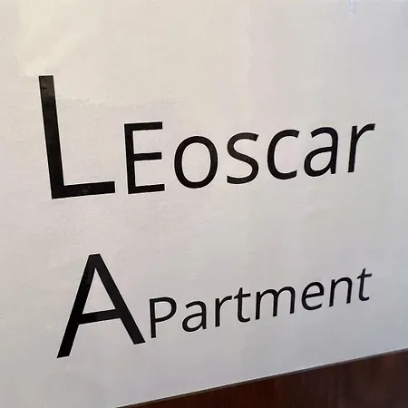 Leoscar In Center Self Check-in *